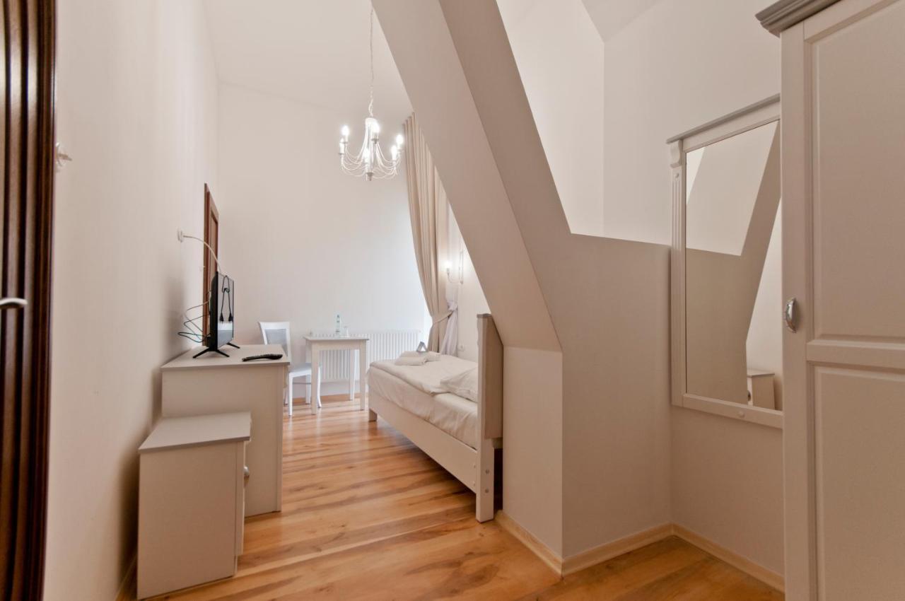 Moszna Zamek Hotel Luaran gambar