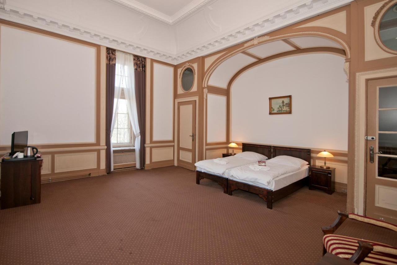 Moszna Zamek Hotel Luaran gambar