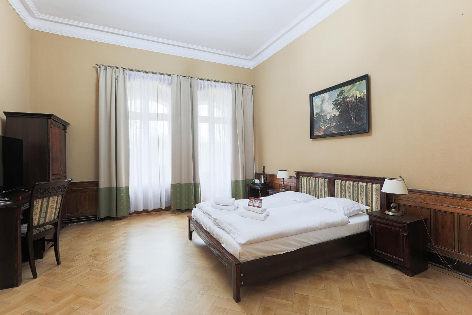 Moszna Zamek Hotel Luaran gambar
