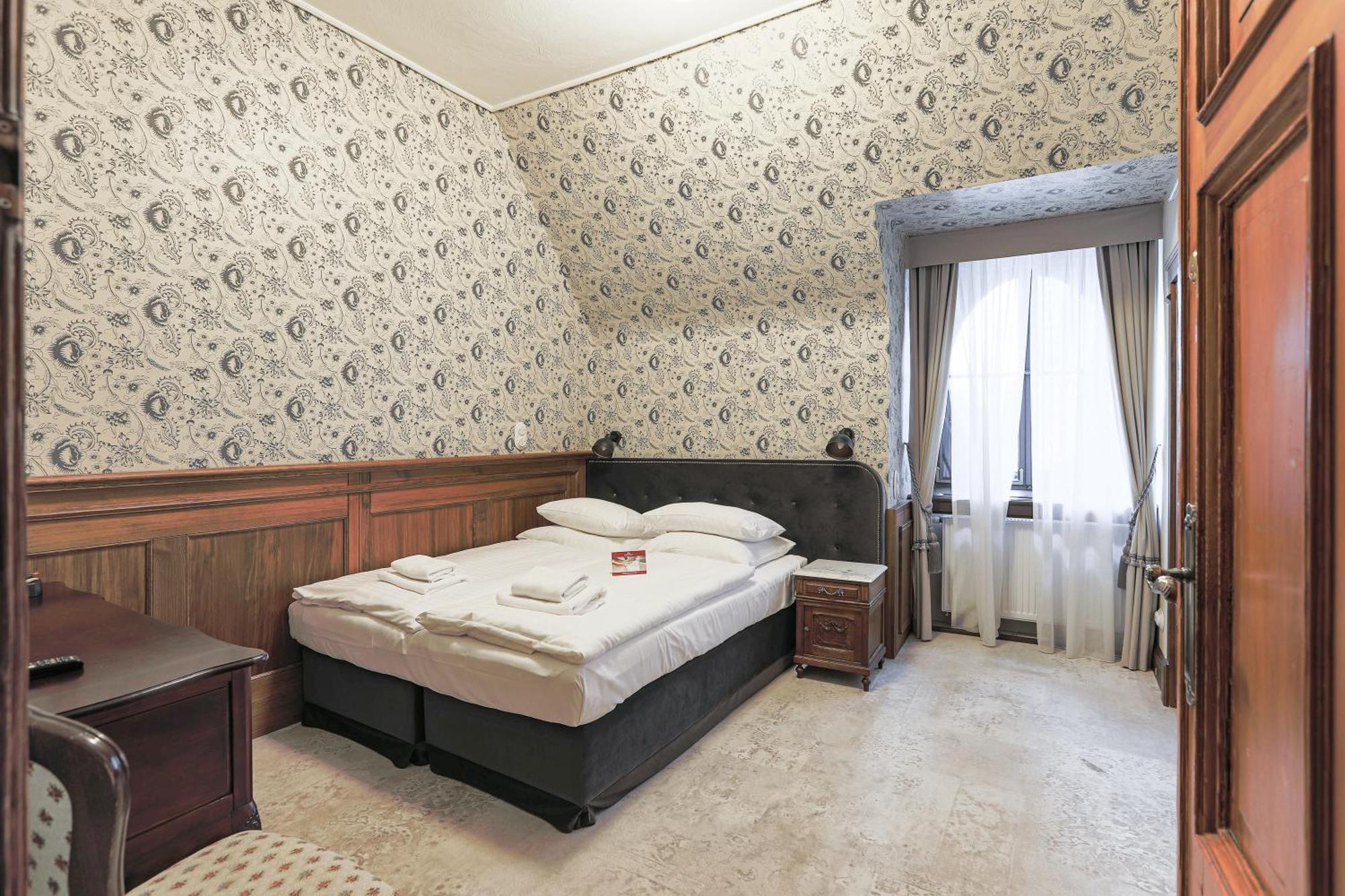 Moszna Zamek Hotel Luaran gambar