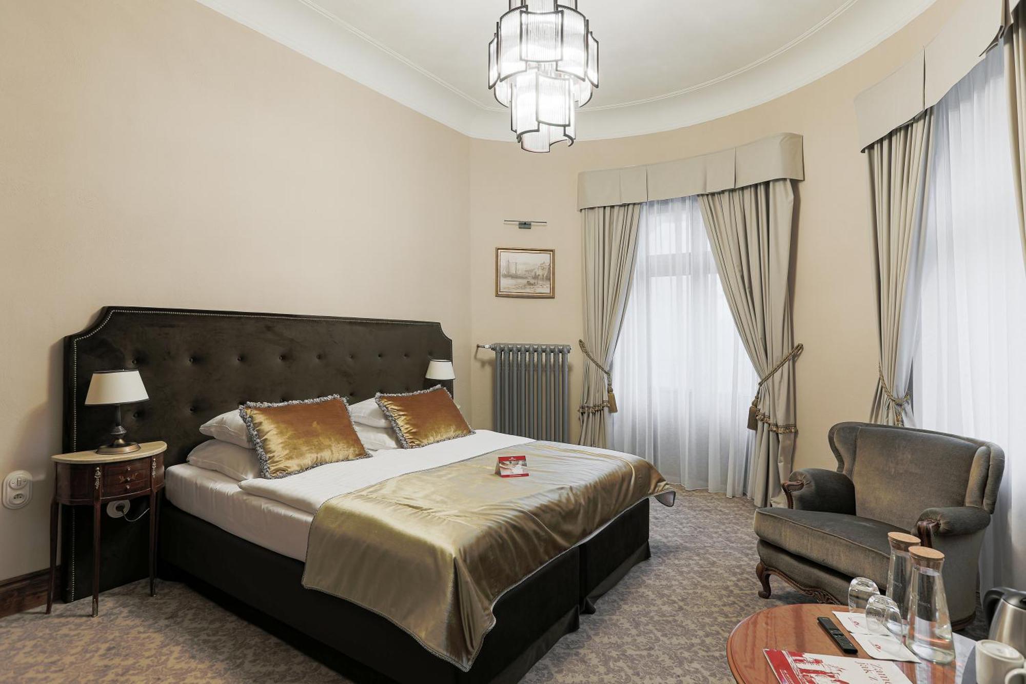 Moszna Zamek Hotel Luaran gambar
