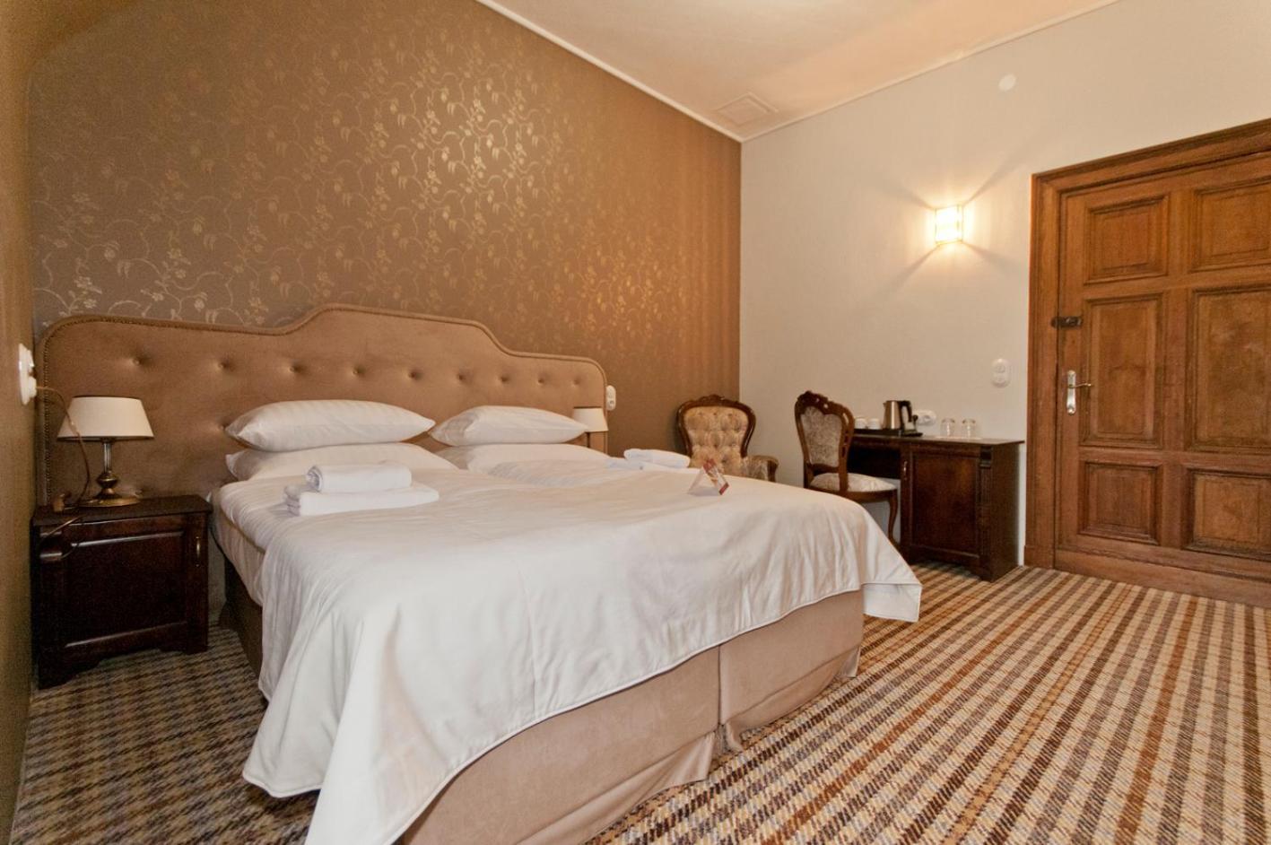 Moszna Zamek Hotel Luaran gambar